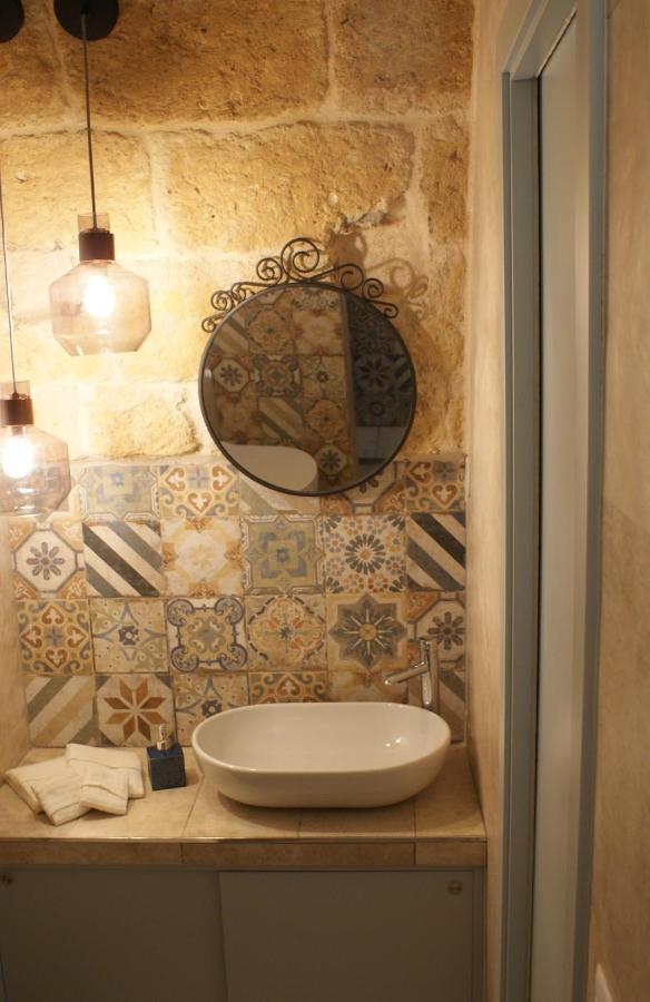 La Mansio Del Vicolo Villa Mola di Bari Exteriör bild